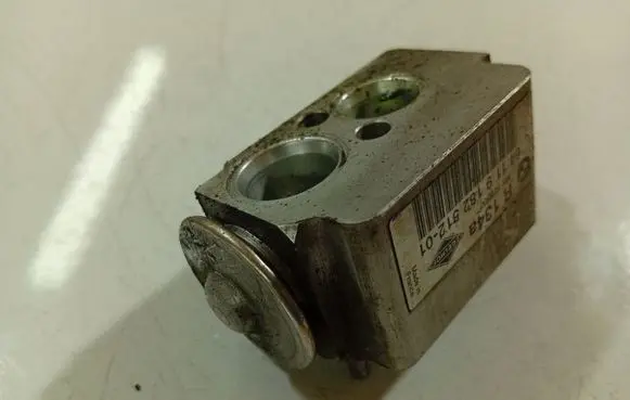 BMW 3 E90 E91 Air conditioning (A/C) expansion valve 6411918251201