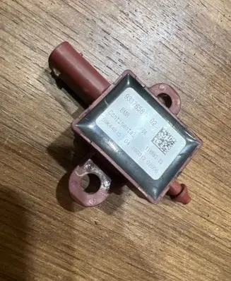 BMW 5 G30 G31 G38 Airbag deployment crash/impact sensor 9337656