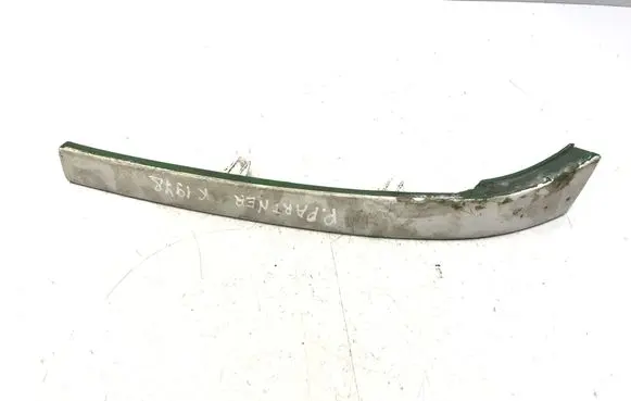 Peugeot Partner Headlight part 9618254677 K1978