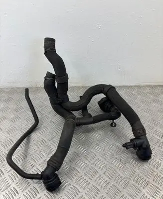 Volkswagen PASSAT B7 Engine coolant pipe/hose 3C0121049