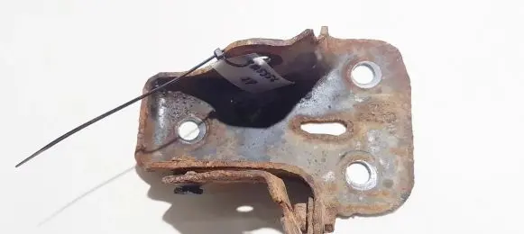 Citroen C3 Pluriel Engine mounting bracket