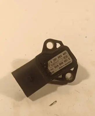 Volkswagen PASSAT B6 Air pressure sensor 038906051C 0281002401