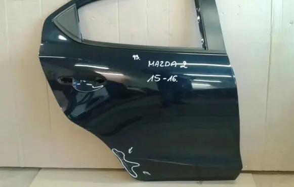 Mazda 2 Rear door