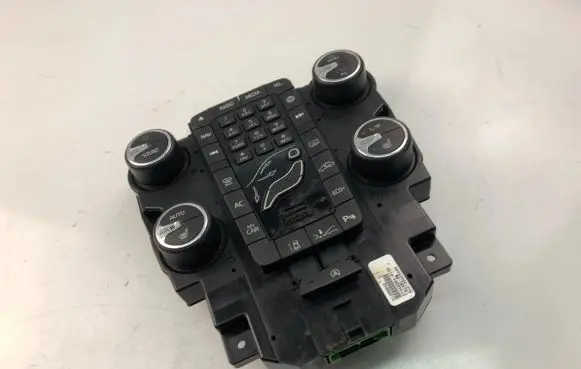 Volvo V40 Climate control unit 31398642