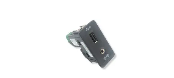 Volkswagen PASSAT B8 USB socket connector 5Q0035726E