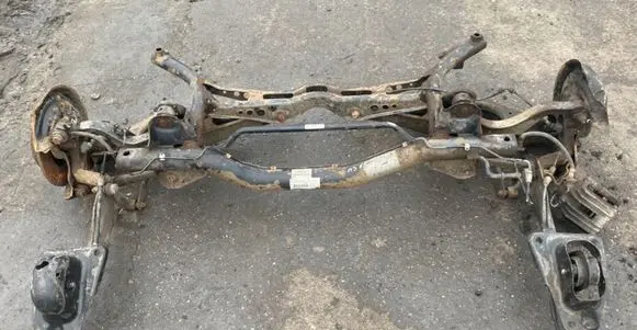 Audi A3 S3 8P Rear axle beam with reductor 
