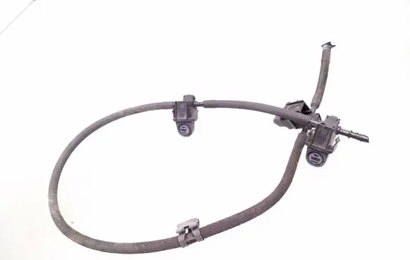 Windshield washer spray nozzle
