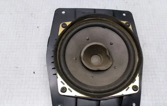 Mitsubishi Space Star Front door speaker MR285939