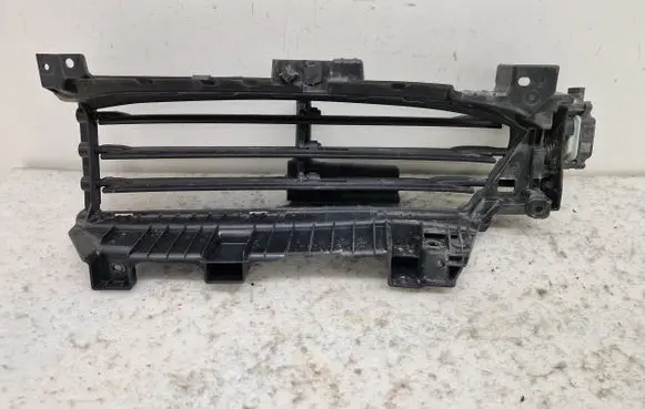 Porsche Macan (95C) Radiator trim 95C121752E