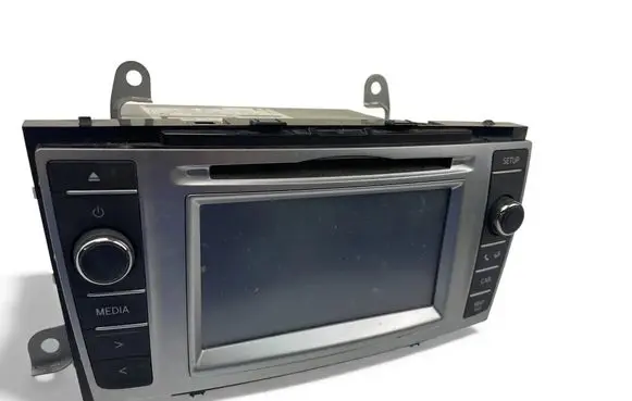 Toyota Avensis T270 Radio/CD/DVD/GPS head unit 8614005090