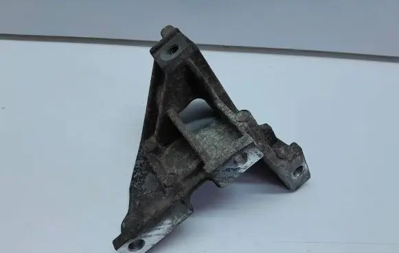 Dodge Caliber Engine mounting bracket 04891594AA