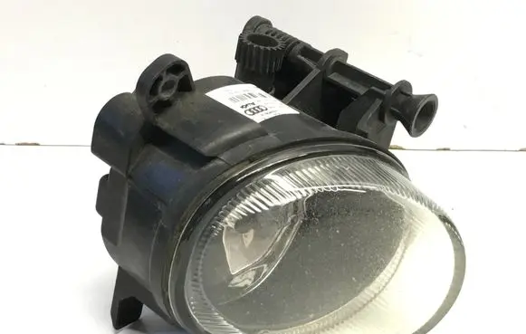 Audi Q3 8U Front fog light 8T0941699