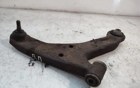 Suzuki Grand Vitara II Front control arm
