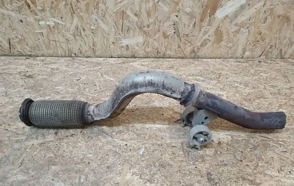 Citroen DS7 Crossback Muffler pipe connector clamp 