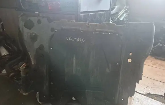 Opel Vectra C Engine splash shield/under tray 9178925