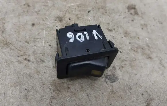Mitsubishi Pajero Other switches/knobs/shifts NOCODE