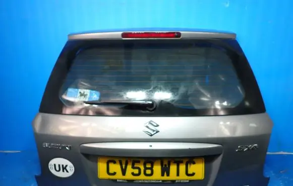 Suzuki SX4 Tailgate/trunk/boot lid