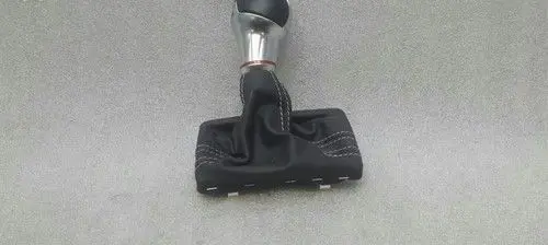 Audi A3 S3 8V Gear lever shifter trim leather/knob 8V2713139N