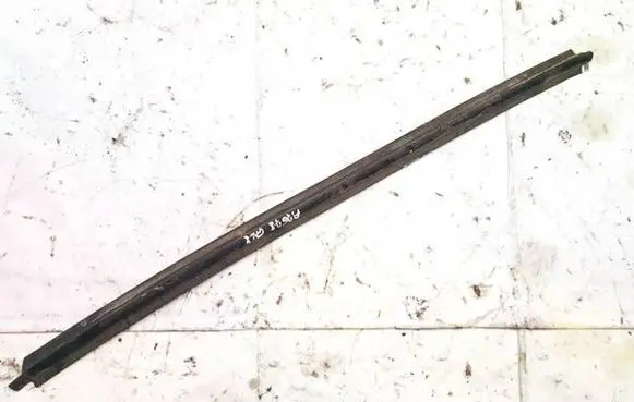 Citroen Xsara Picasso Rear door glass trim molding