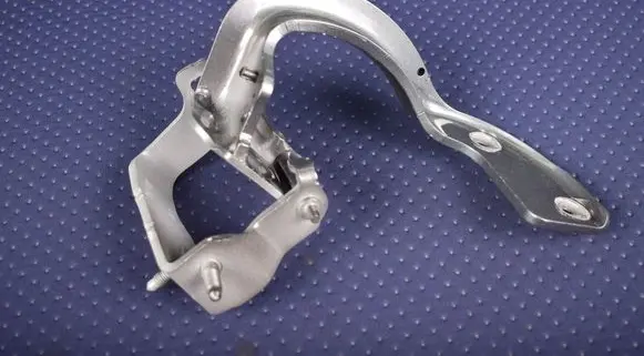 Audi A4 Allroad B9 Tailgate/trunk/boot hinge 