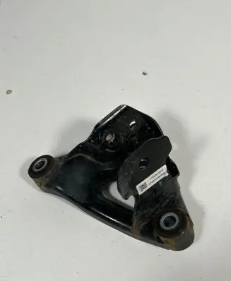 Tesla Model Y Engine mounting bracket 111023300C