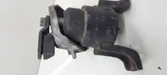 Mazda 6 Engine mount bracket 2F12