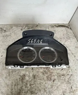 Volvo S60 Speedometer (instrument cluster) 31270907AA