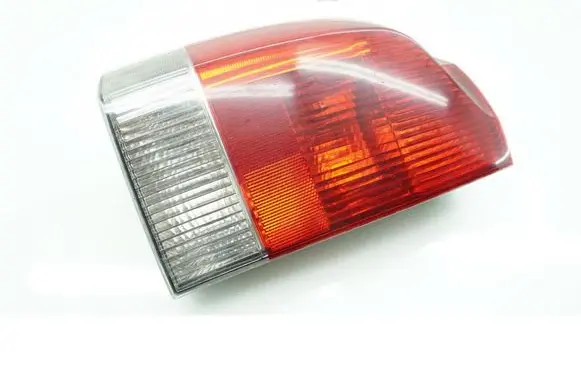 Volvo V70 Rear/tail lights MMAUTKO16915