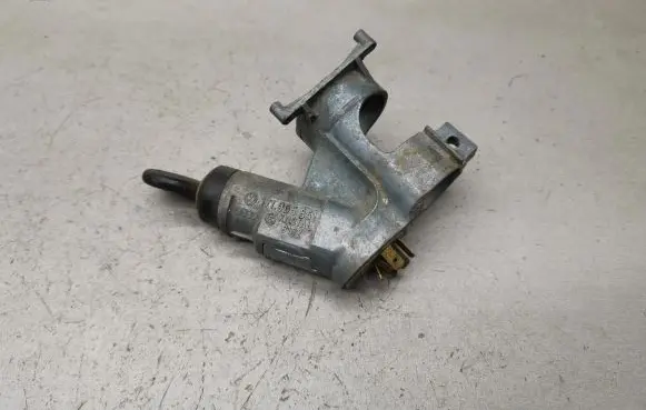 Volkswagen Golf II Ignition lock 171905851