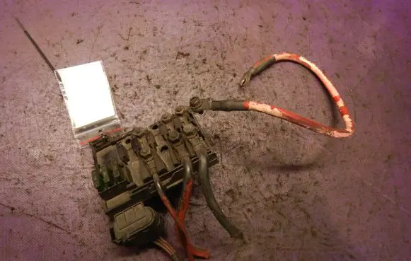 Volkswagen Golf IV Fuse box set