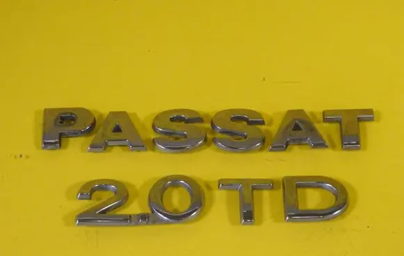 Volkswagen PASSAT B5 Manufacturers badge/model letters 