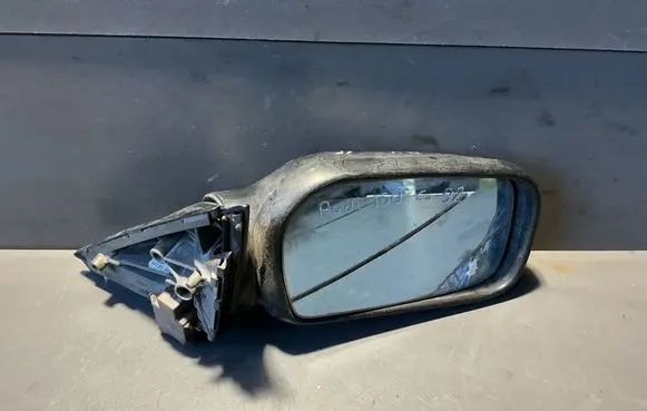Audi 100 S4 C4 Front door electric wing mirror E10117362