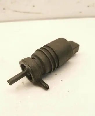 BMW X5 E53 Windscreen/windshield washer pump