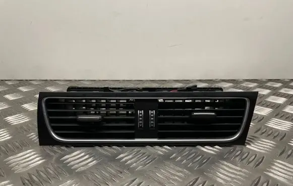 Audi A4 S4 B8 8K Dash center air vent grill 8T2820951E
