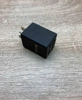 Audi 80 90 S2 B4 Other relay 321955531A 5WK1636