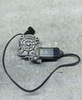 Audi A6 S6 C4 4A Front door window regulator motor