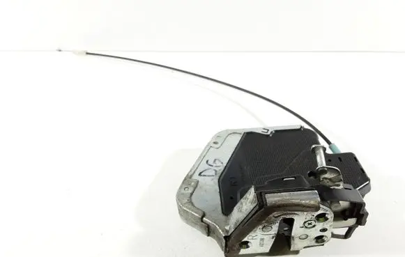 Suzuki Grand Vitara II Rear door lock 6A1823