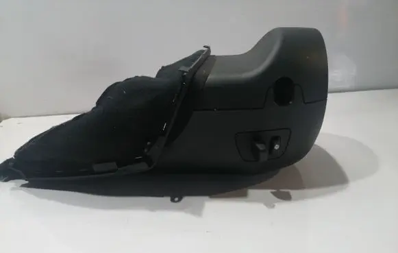 Steering wheel column trim