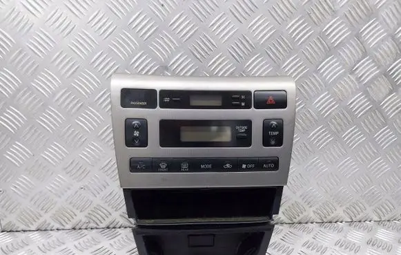 Toyota Corolla E120 E130 Interior fan control switch 55411-1A240