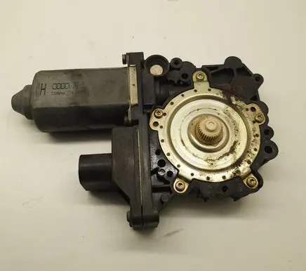 Audi A3 S3 8L Rear door window regulator motor 8L4959802A