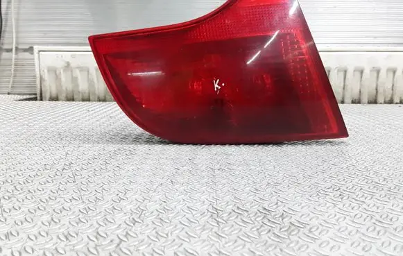 Audi A4 S4 B7 8E 8H Tailgate rear/tail lights 8E9945093