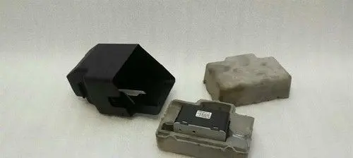 Mercedes-Benz E W211 Central locking vacuum pump A0008002548