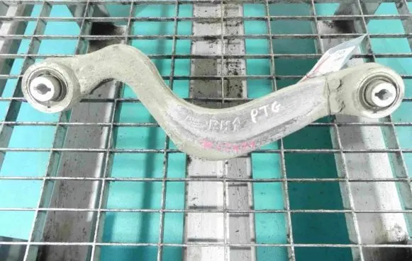 Rear control arm