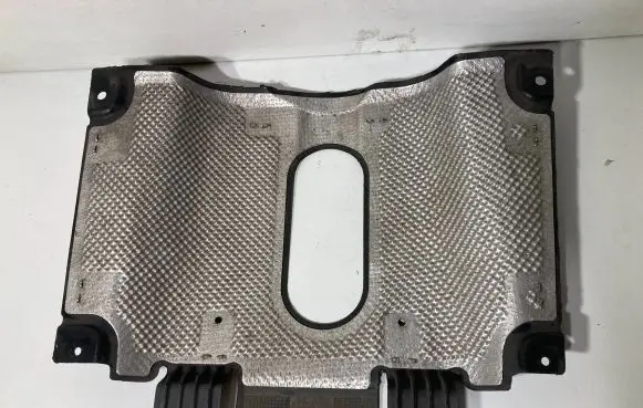 Mercedes-Benz GLC X253 C253 Other under body part A2536800902