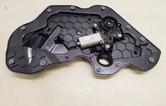 Audi A8 S8 D4 4H Rear door soft close latching motor 4H0839915 4F0837059