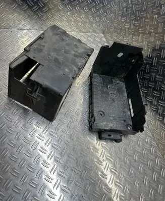 Citroen C3 Battery box tray 9801801880