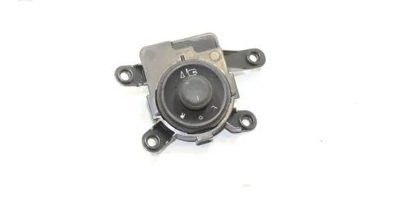 Chevrolet Orlando Wing mirror switch 13296440
