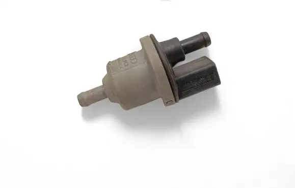 Volkswagen Touran I Turbo solenoid valve 058133517B