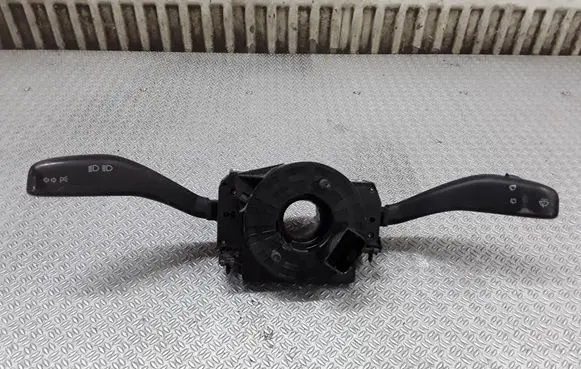 Volkswagen Polo IV 9N3 Wiper turn signal indicator stalk/switch 6Q0953503AD