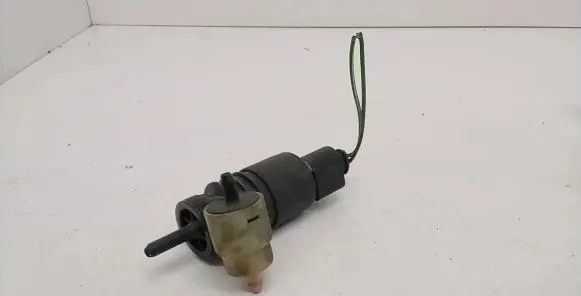 Volkswagen Golf IV Windscreen/windshield washer pump 1J0973722